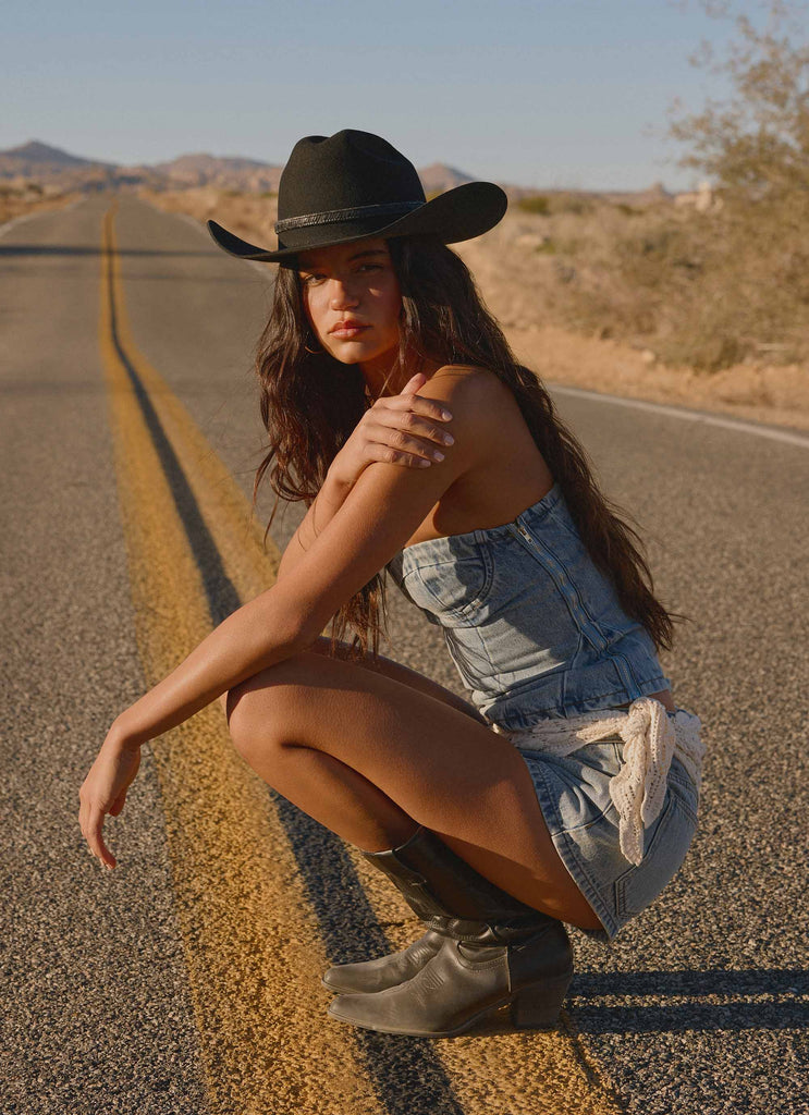 Avedon Scarf Denim Mini Shorts - Light Wash