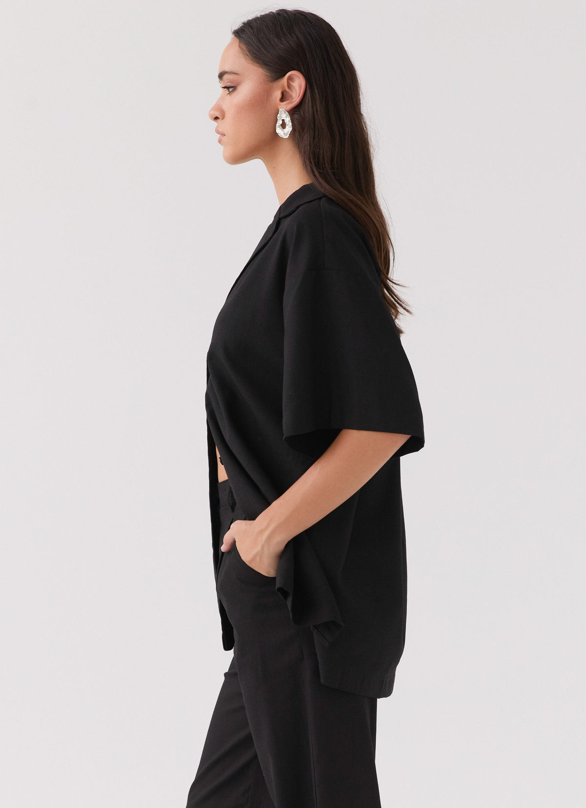 Roll with Me Linen Oversized Shirt - Black